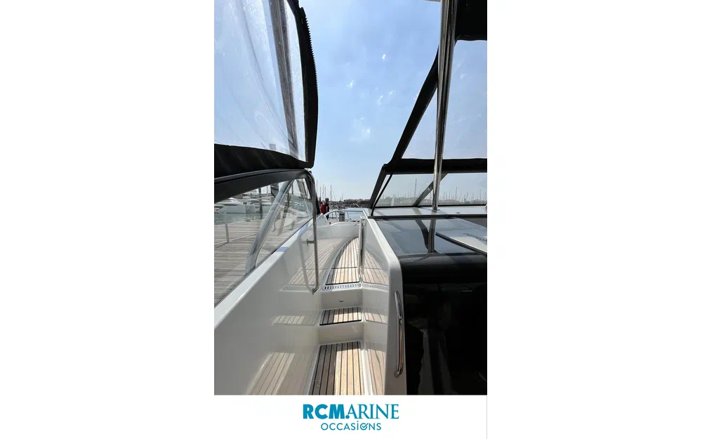 slider 13 Beneteau Flyer 10