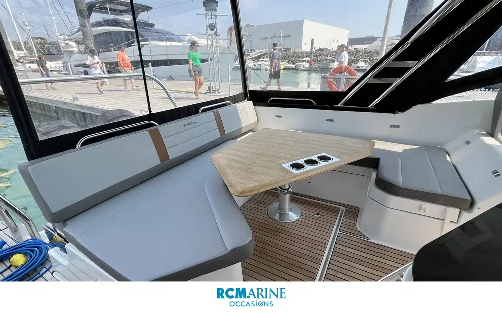 slider 14 Beneteau Flyer 10