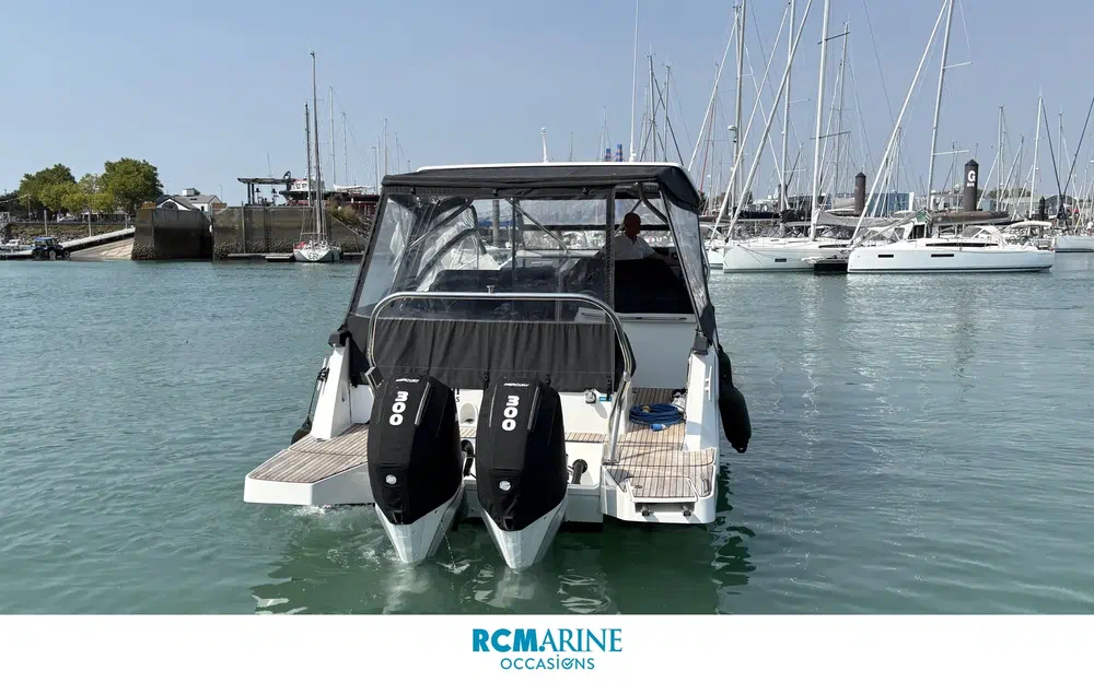 slider 7 Beneteau Flyer 10