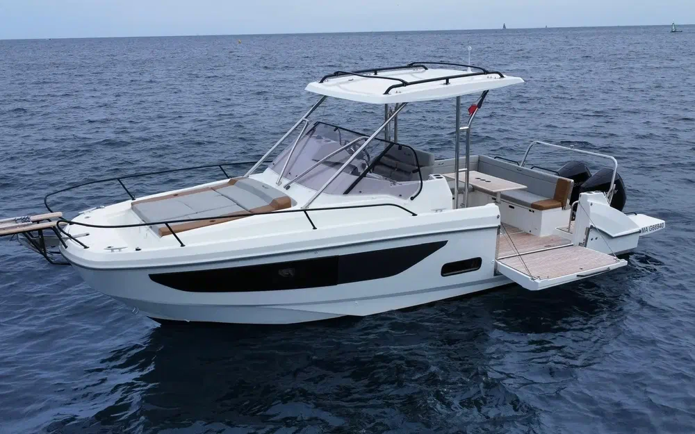 slider 3 Beneteau Flyer 9 Sundeck