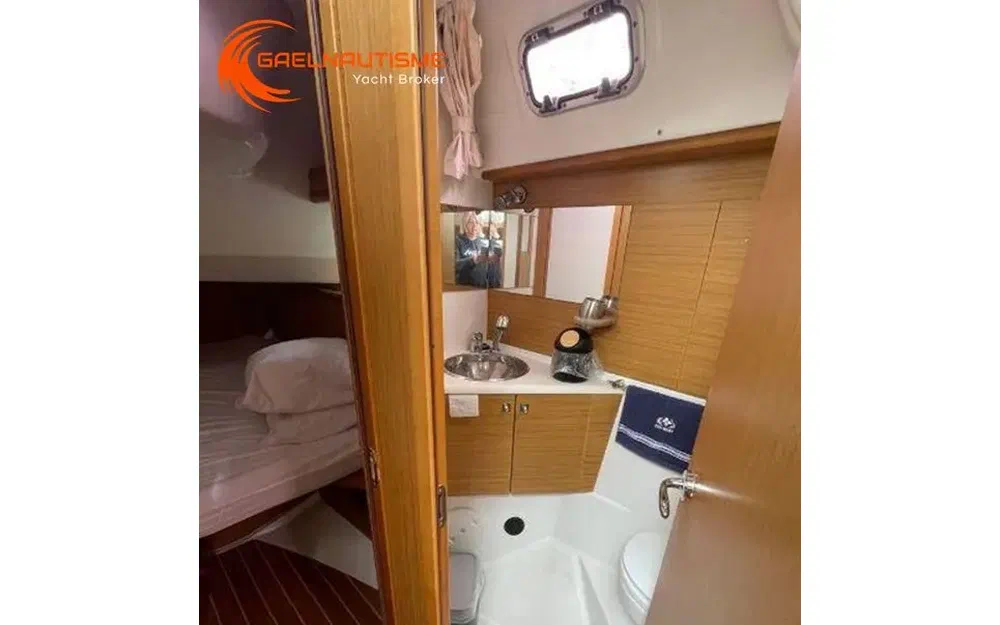 slider 12 Jeanneau Sun Odyssey 49