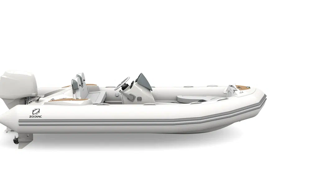 slider 3 Zodiac YACHTLINE 440