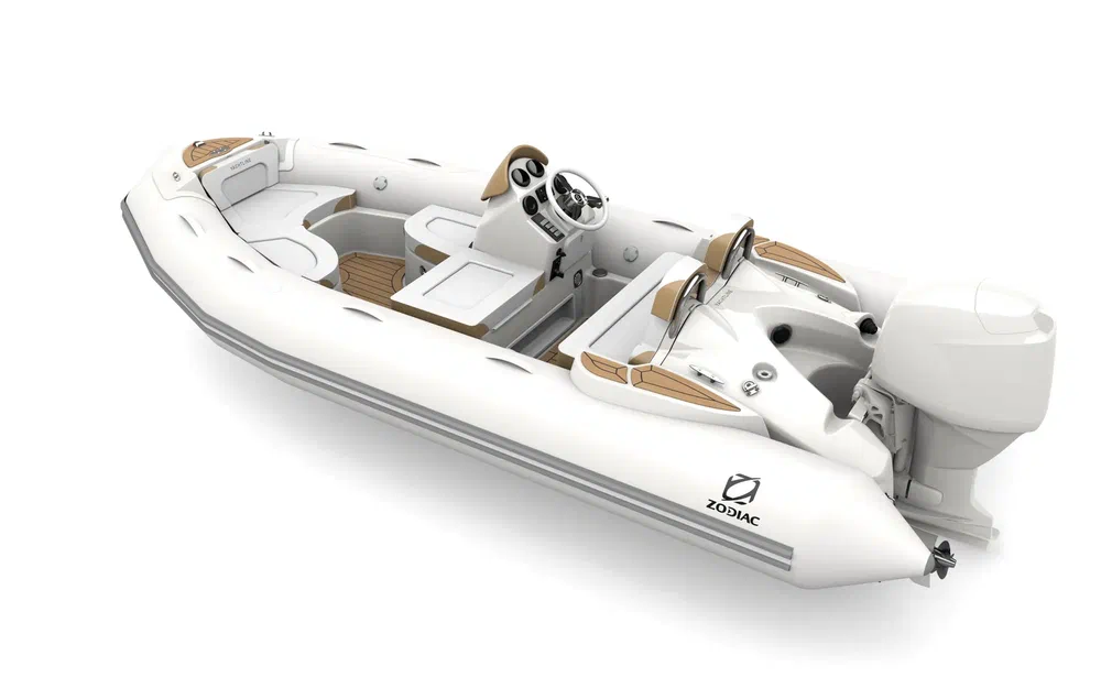 slider 4 Zodiac YACHTLINE 440