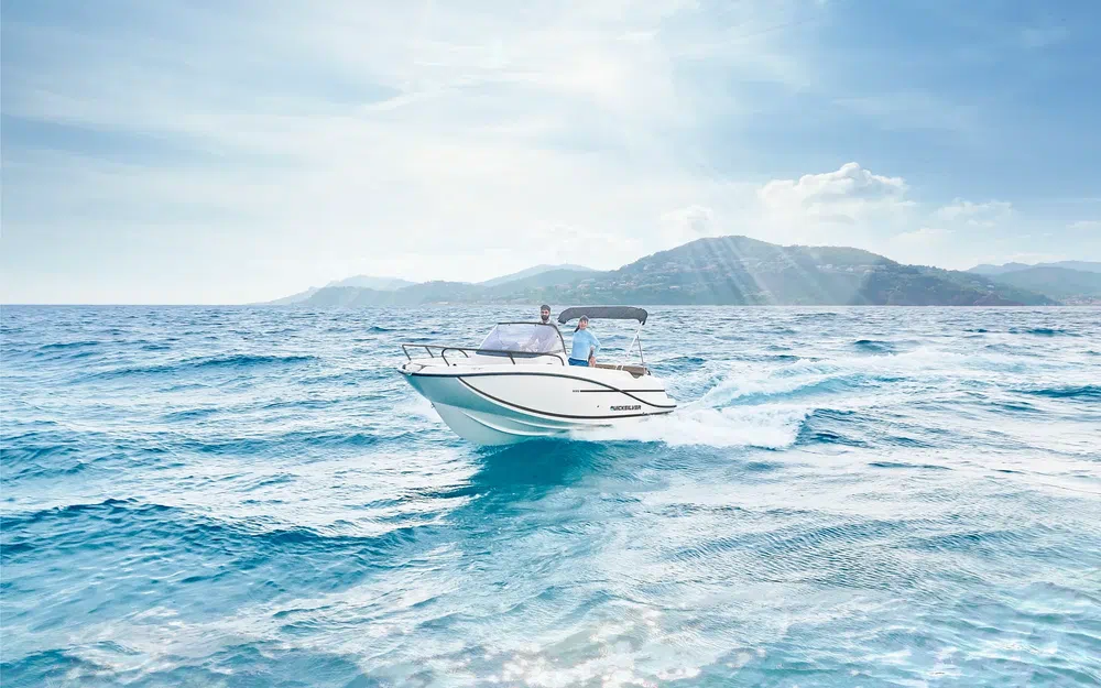 slider 2 Quicksilver Activ 605 Sundeck