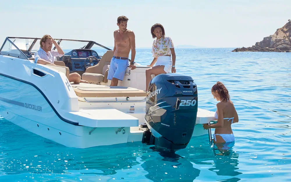 slider 8 Quicksilver Activ 755 Cruiser