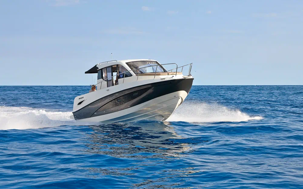 slider 6 Quicksilver Activ 905 Weekend