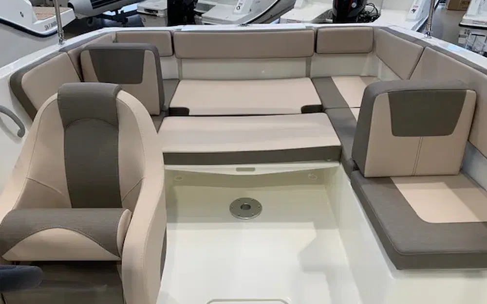 slider 11 Bayliner VR4 OB