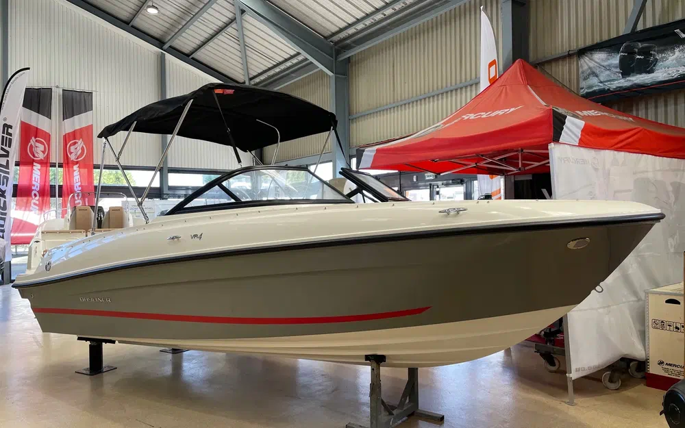 slider 0 Bayliner VR4 OB