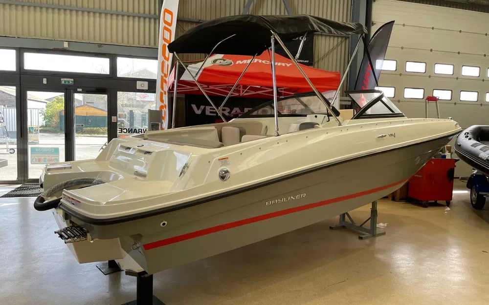 slider 5 Bayliner VR4 OB