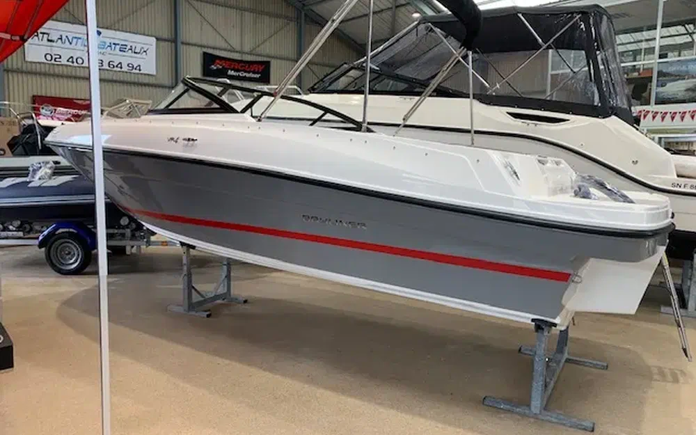 slider 6 Bayliner VR4 OB
