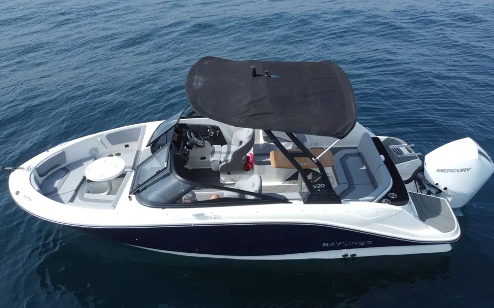 slider 9 Bayliner V20