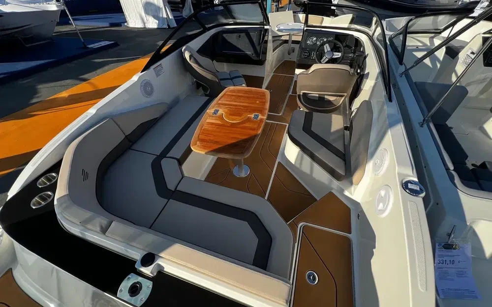 slider 5 Bayliner V20