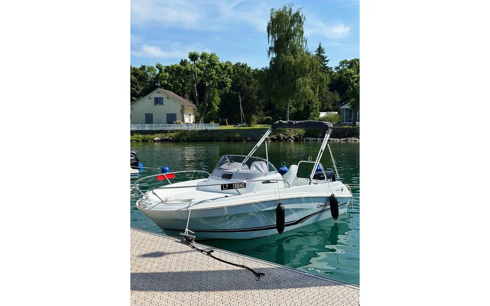 slider 0 Jeanneau Cap Camarat 5.5 WA Serie 2