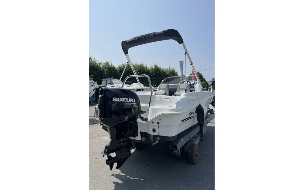 slider 2 Jeanneau Cap Camarat 5.5 WA Serie 2