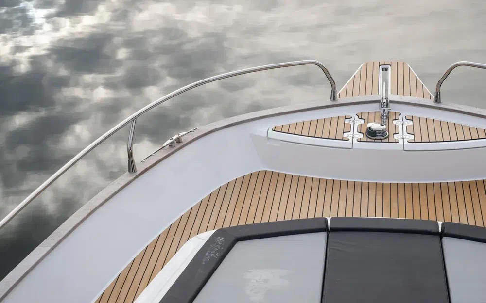 slider 3 Delphia 12 Sedan