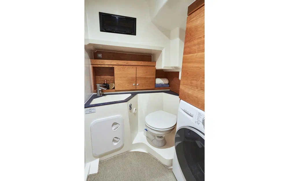 slider 9 Delphia 12 Fly