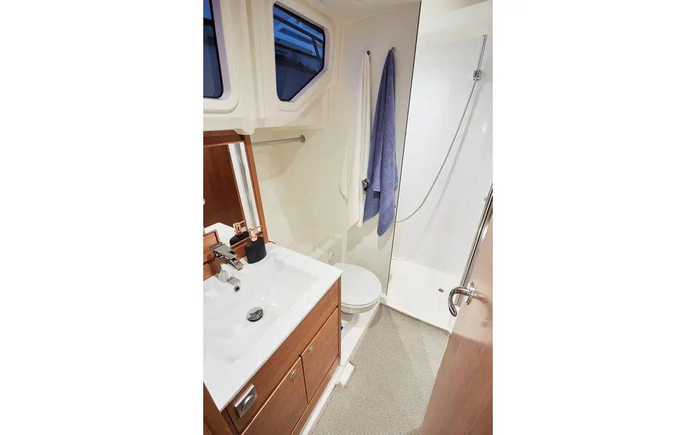 slider 14 Delphia 12 Fly