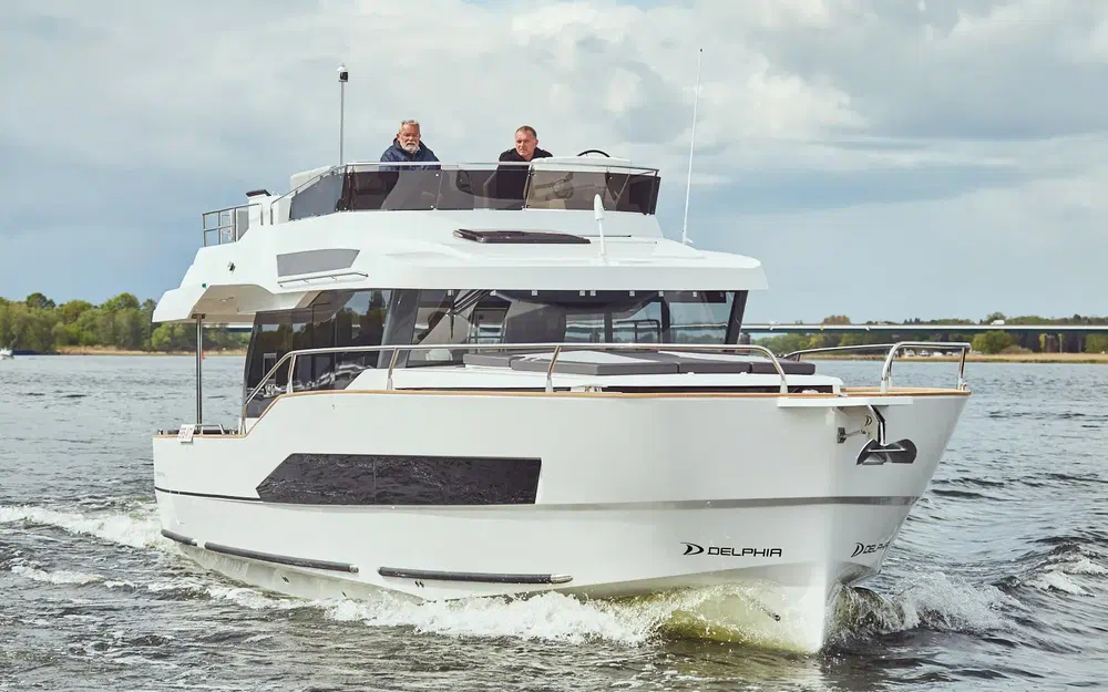 slider 2 Delphia 12 Fly