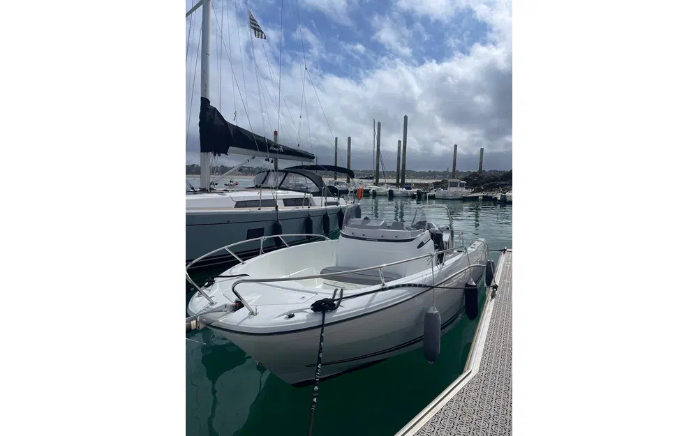 slider 1 Jeanneau Cap Camarat 6.5 CC