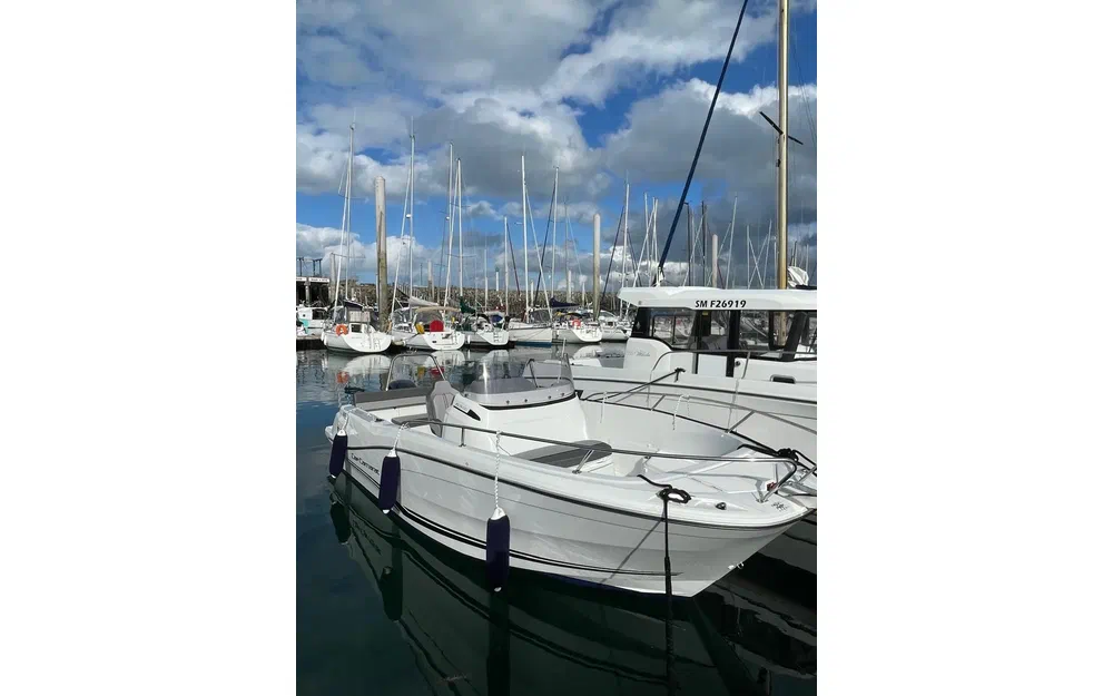 slider 0 Jeanneau Cap Camarat 6.5 CC