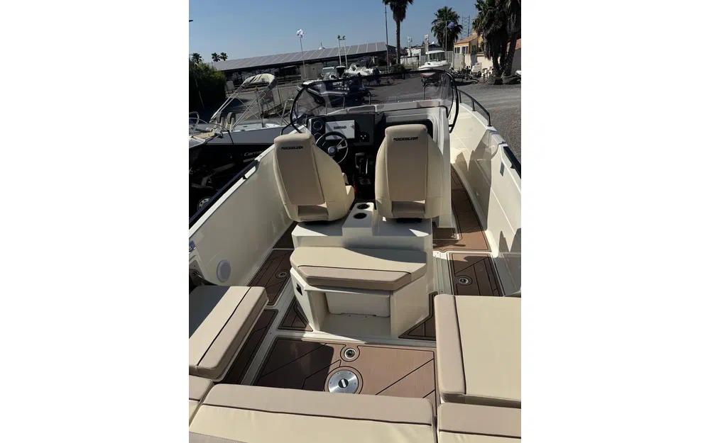 slider 18 Quicksilver Activ 805 Open