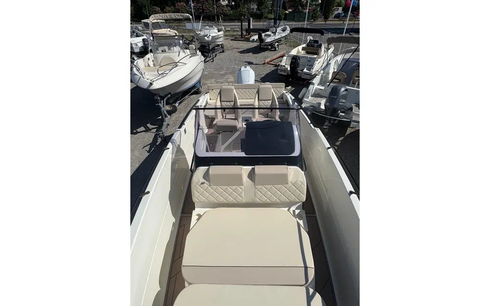 slider 23 Quicksilver Activ 805 Open