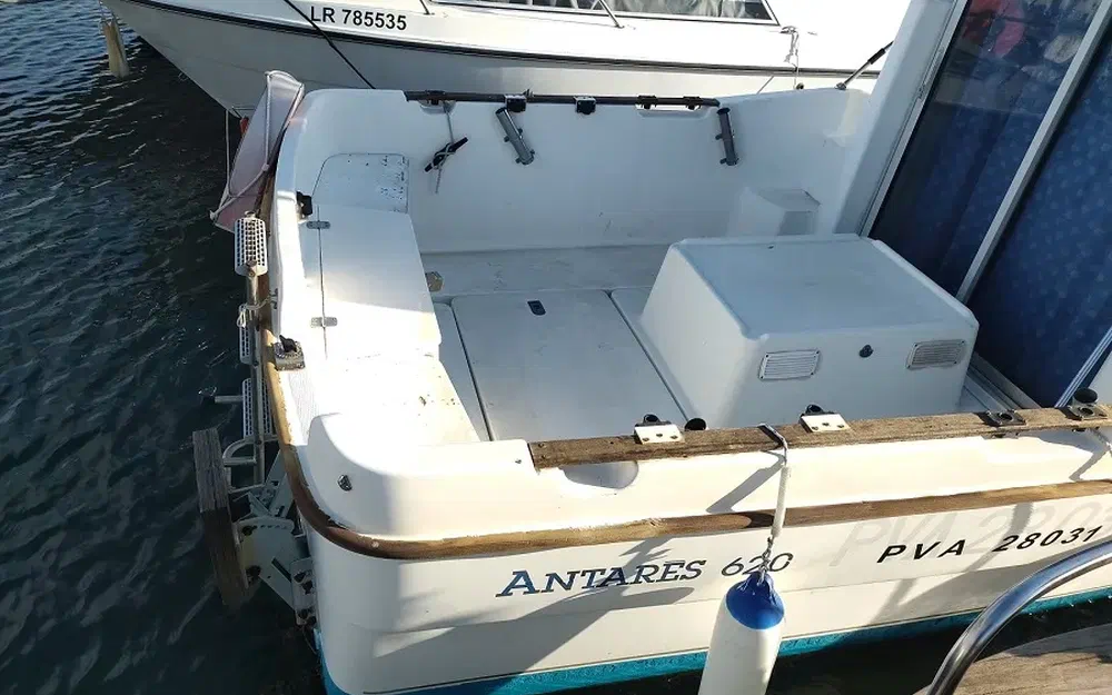 slider 2 Beneteau Antares 620