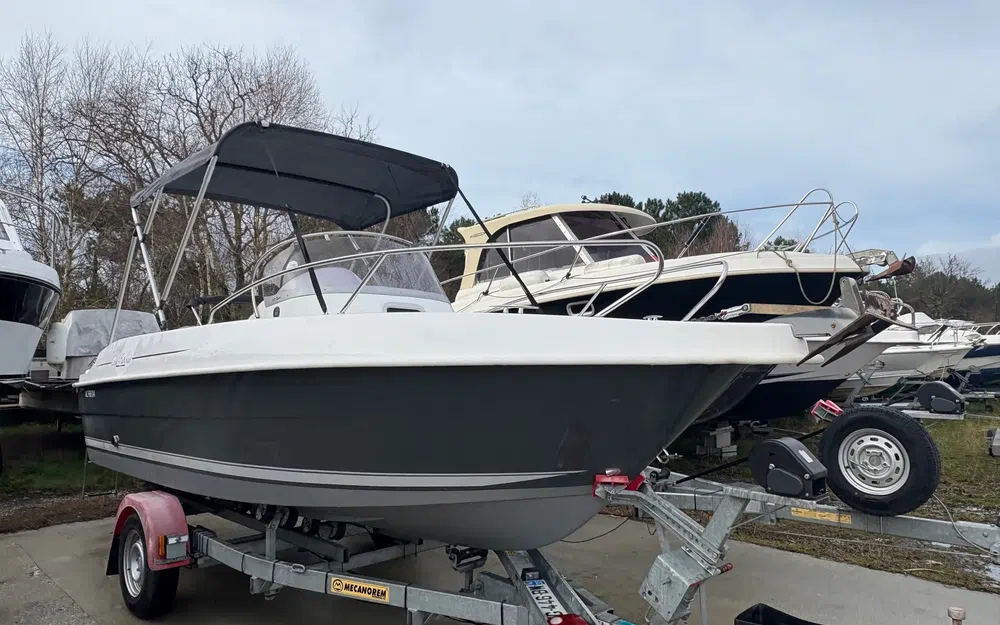 slider 0 B2 Marine CAP FERRET 572 OPEN