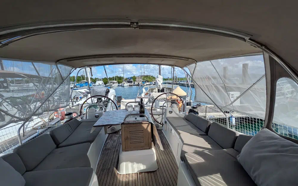 slider 3 Jeanneau Sun Odyssey 45 DS