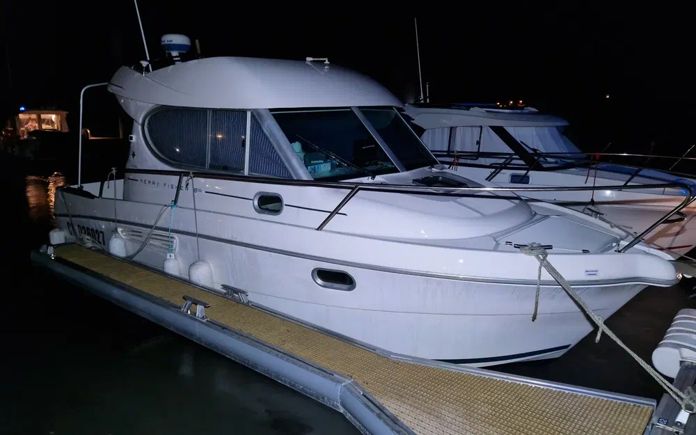 slider 1 Jeanneau Merry Fisher 805