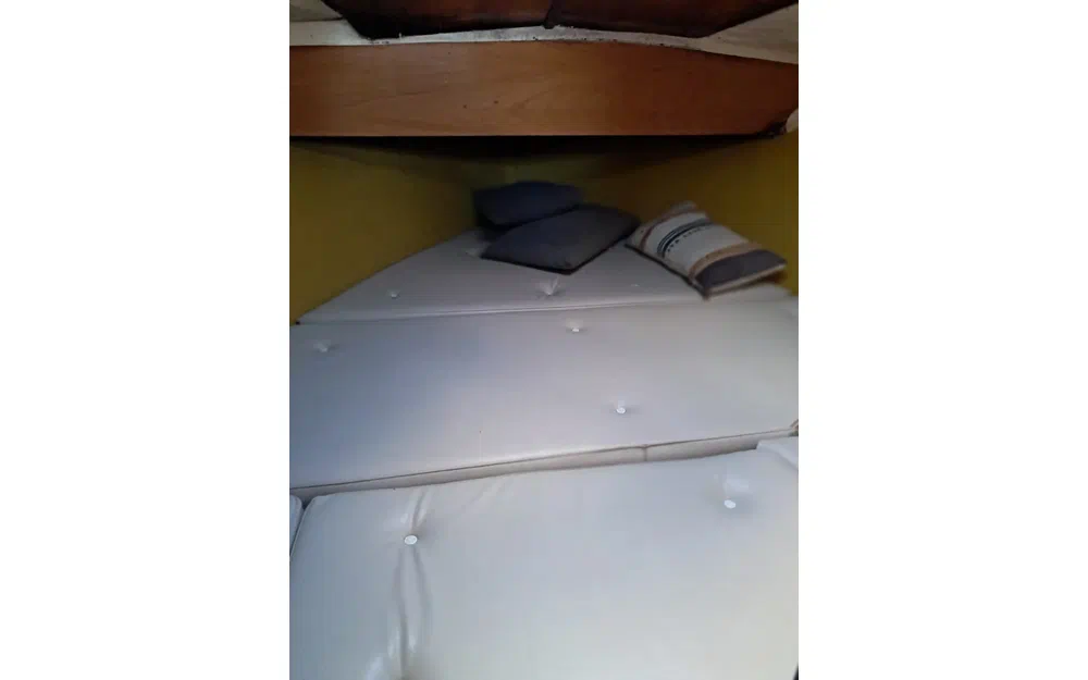 slider 12 Beneteau Antares 800