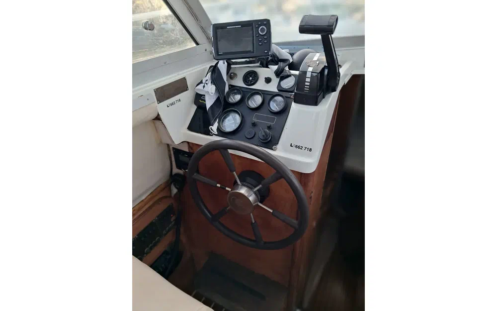 slider 8 Beneteau Antares 800