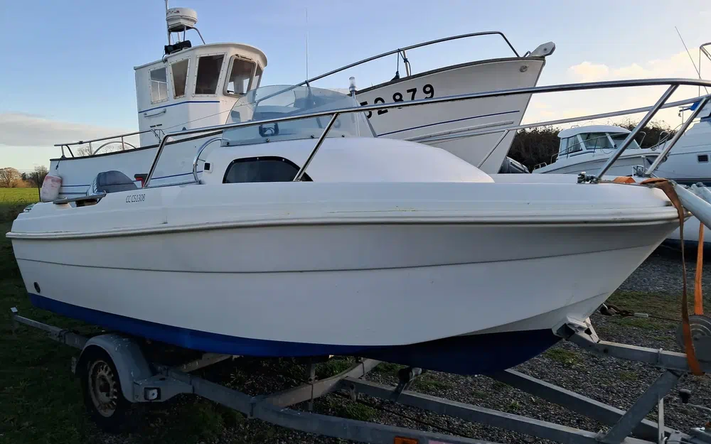 slider 2 Jeanneau Merry Fisher 480