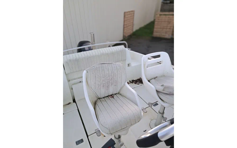 slider 6 Jeanneau Merry Fisher 480