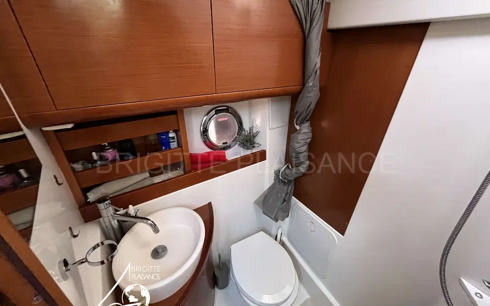 slider 14 Beneteau Gran Turismo 38