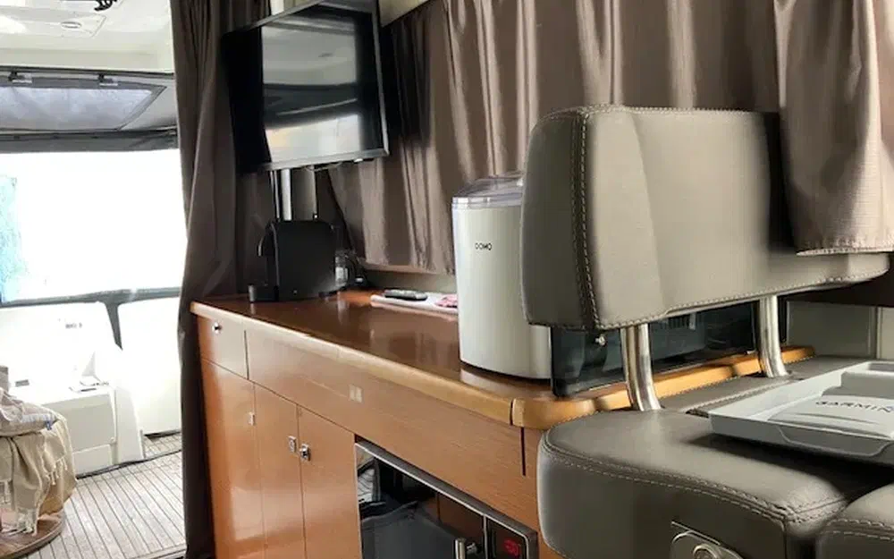 slider 6 Jeanneau NC 11