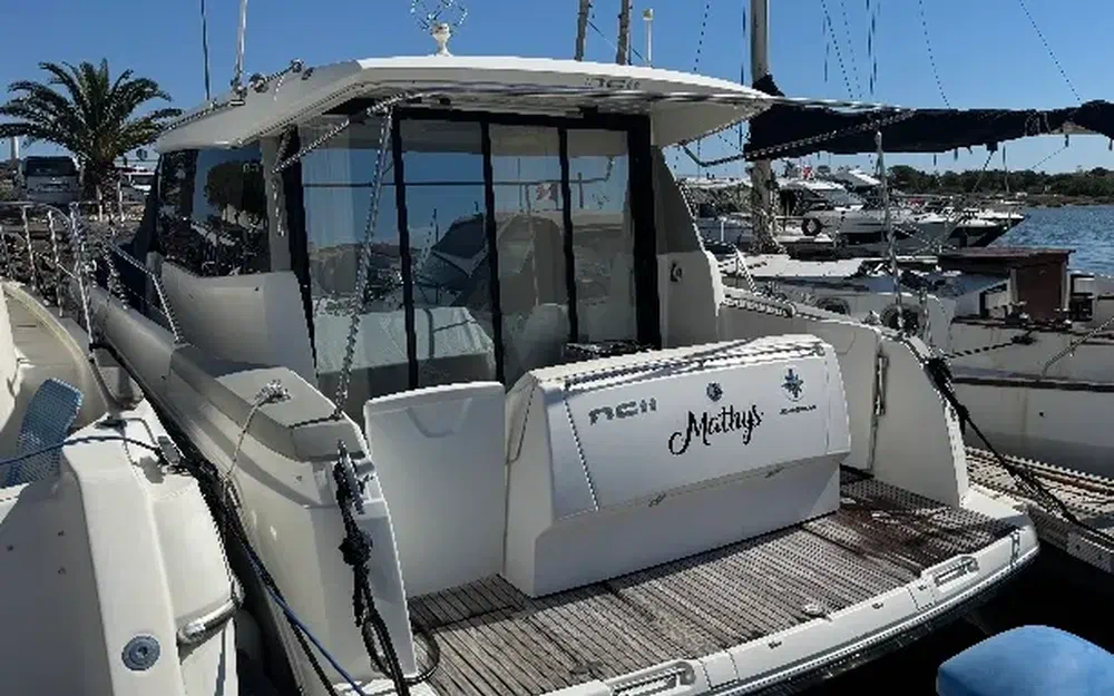slider 2 Jeanneau NC 11