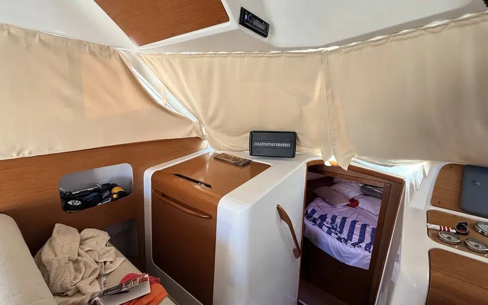 slider 26 Beneteau Antares 10.80