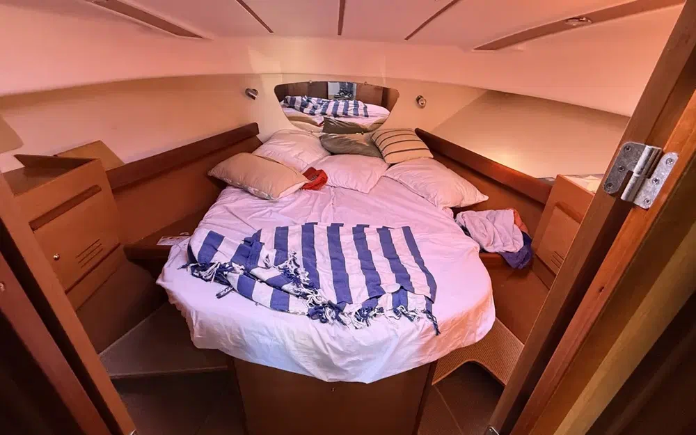 slider 27 Beneteau Antares 10.80