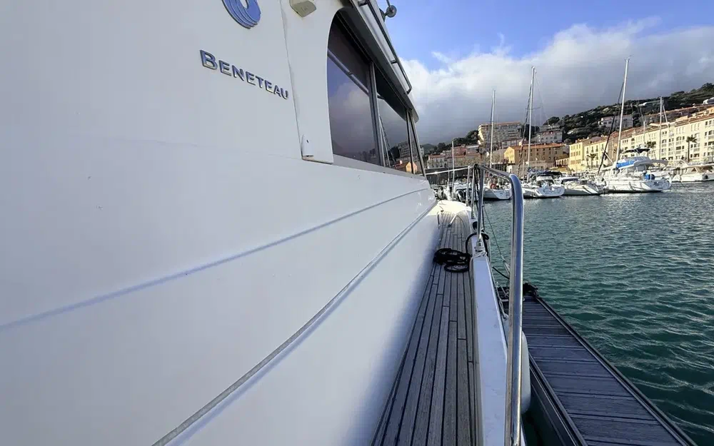 slider 5 Beneteau Antares 10.80