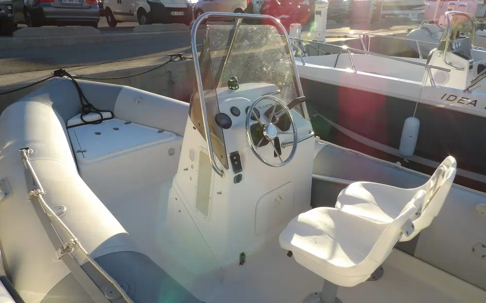 slider 5 Zodiac Pro 550 Open