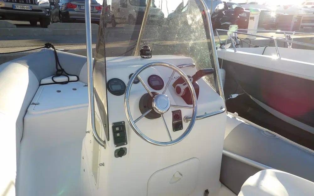 slider 4 Zodiac Pro 550 Open