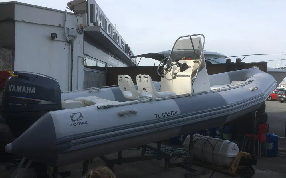 slider 8 Zodiac Pro 550 Open