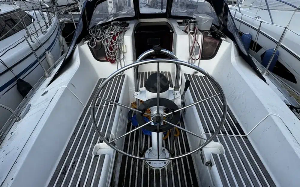 slider 10 Jeanneau Sun Odyssey 34