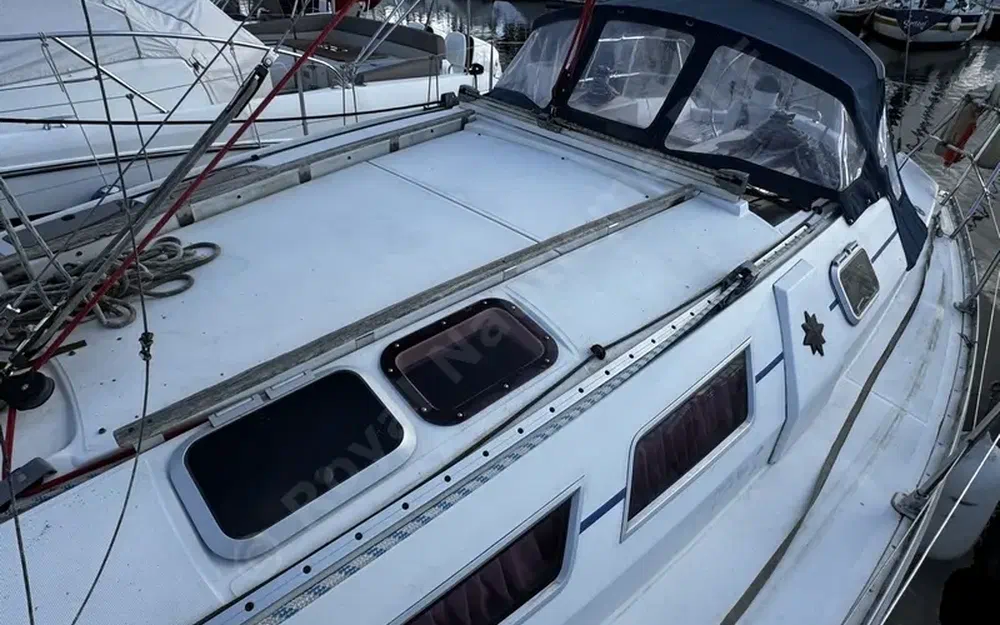 slider 7 Jeanneau Sun Odyssey 34