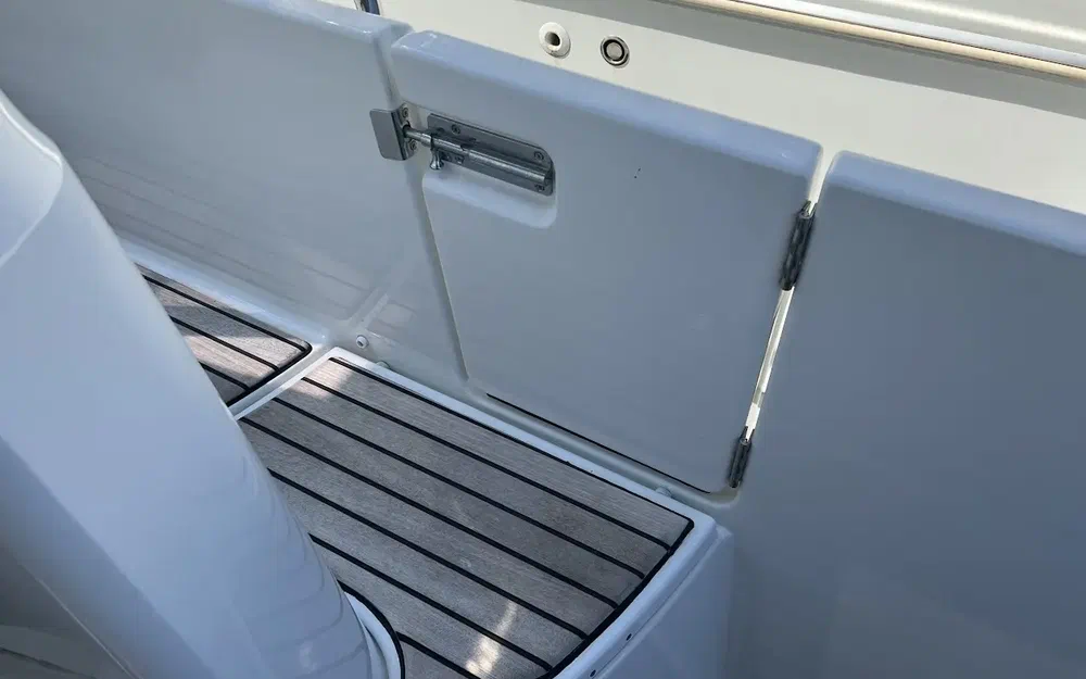 slider 10 Jeanneau Merry Fisher 895