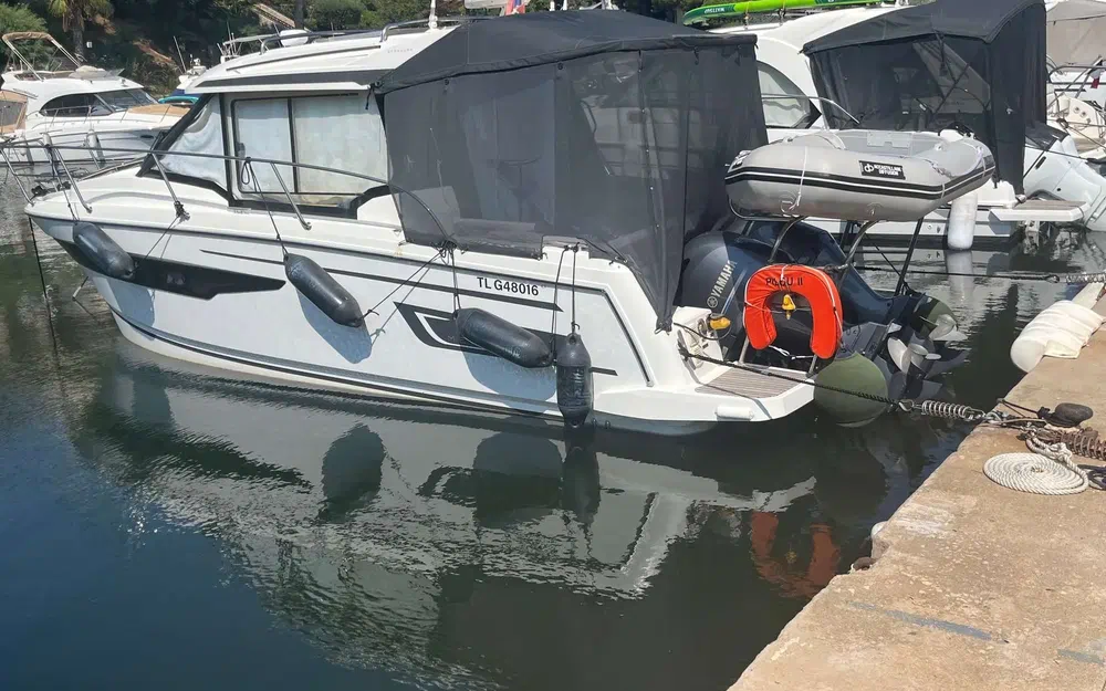 slider 1 Jeanneau Merry Fisher 895