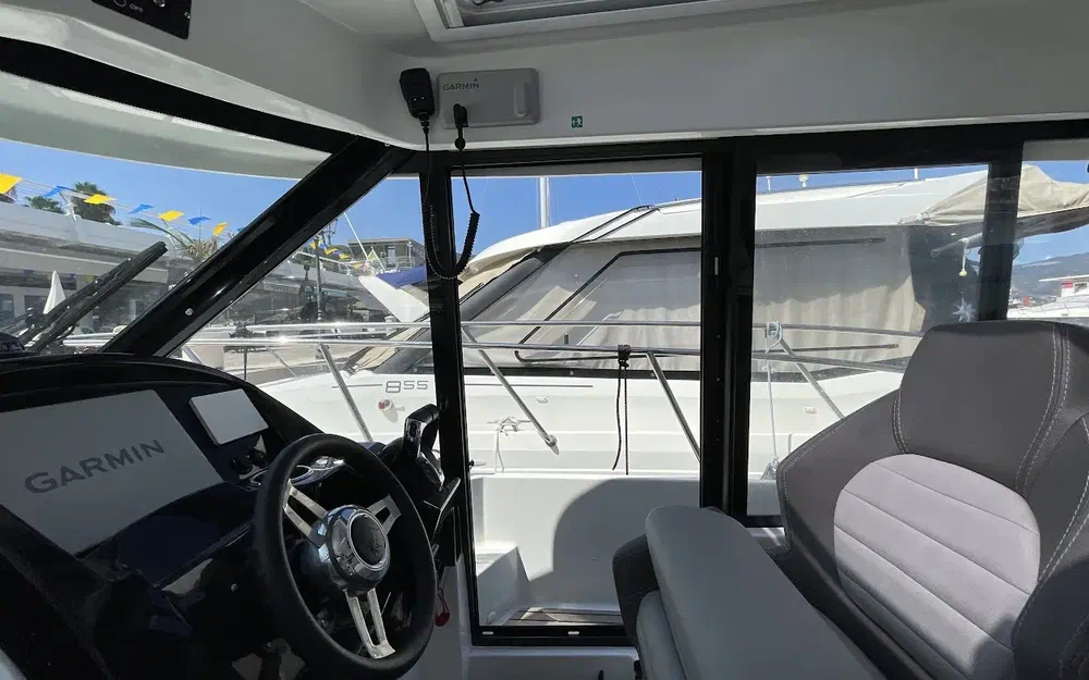 slider 3 Jeanneau Merry Fisher 895