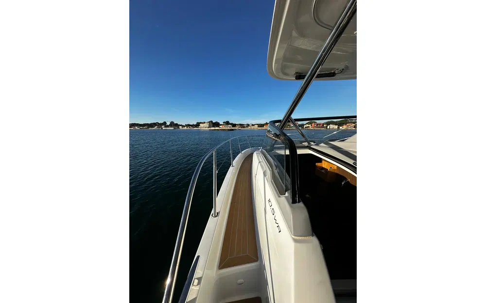 slider 9 Jeanneau Cap Camarat 10.5 WA Cap Camarat 10.5 Wa Serie 2