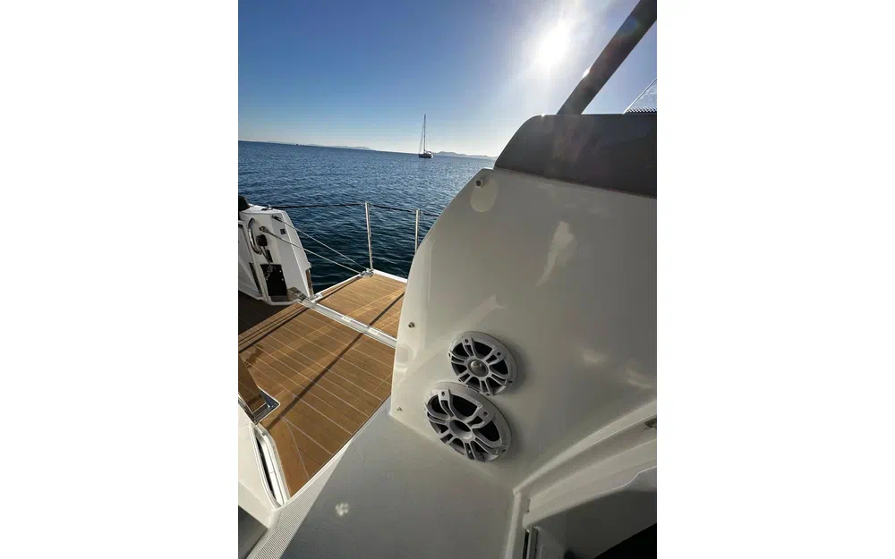 slider 11 Jeanneau Cap Camarat 10.5 WA Cap Camarat 10.5 Wa Serie 2